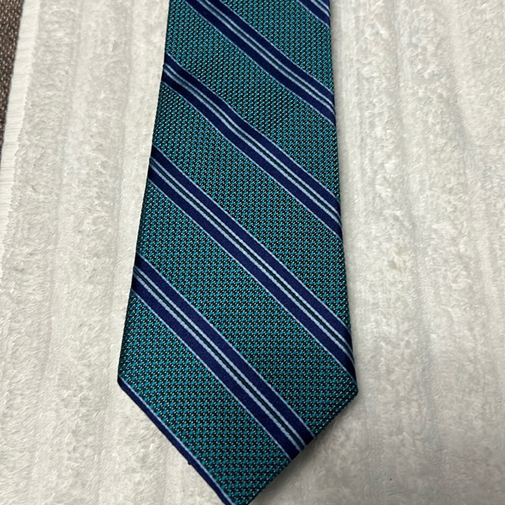 Hickey Freeman tie